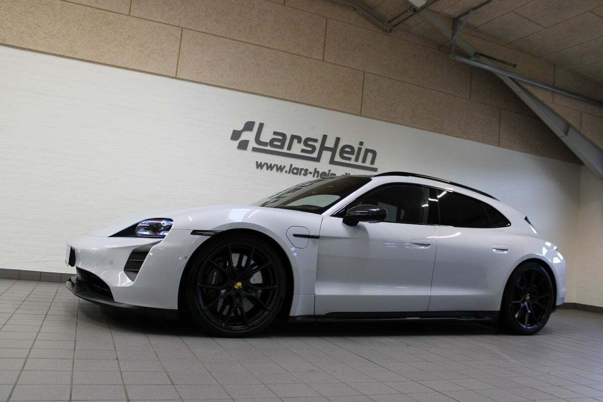 Porsche Taycan GTS Performance+ Sport Turismo