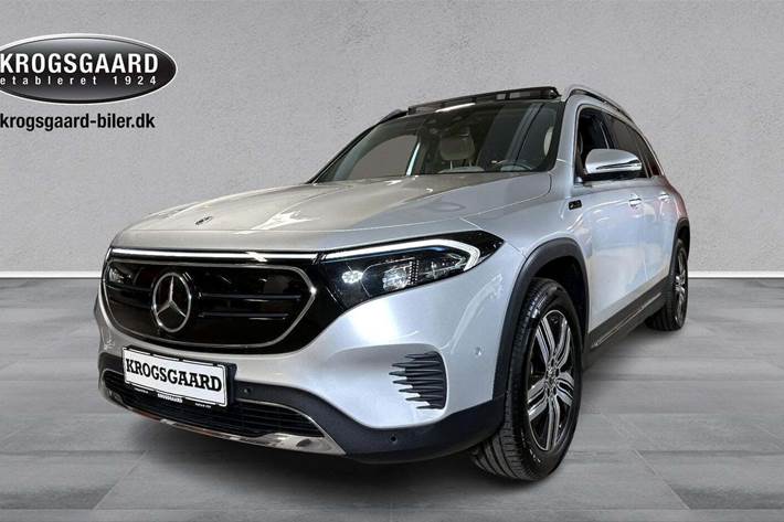 Sølv Mercedes EQB250 fra 2022 set udefra