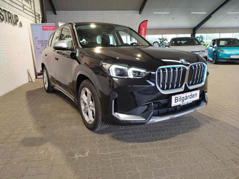 BMW iX1 xDrive30