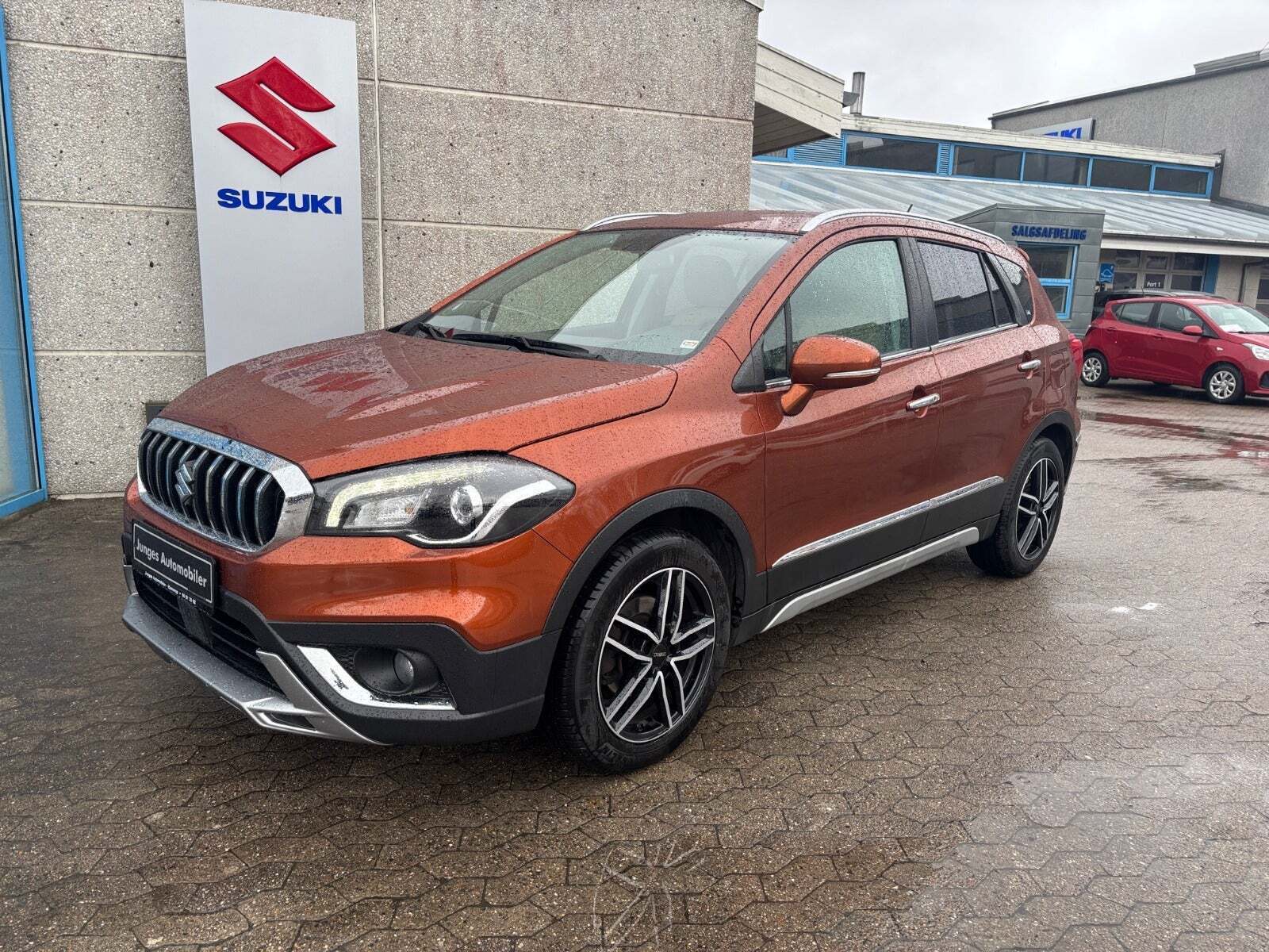 Bronze Suzuki S-Cross fra 2017