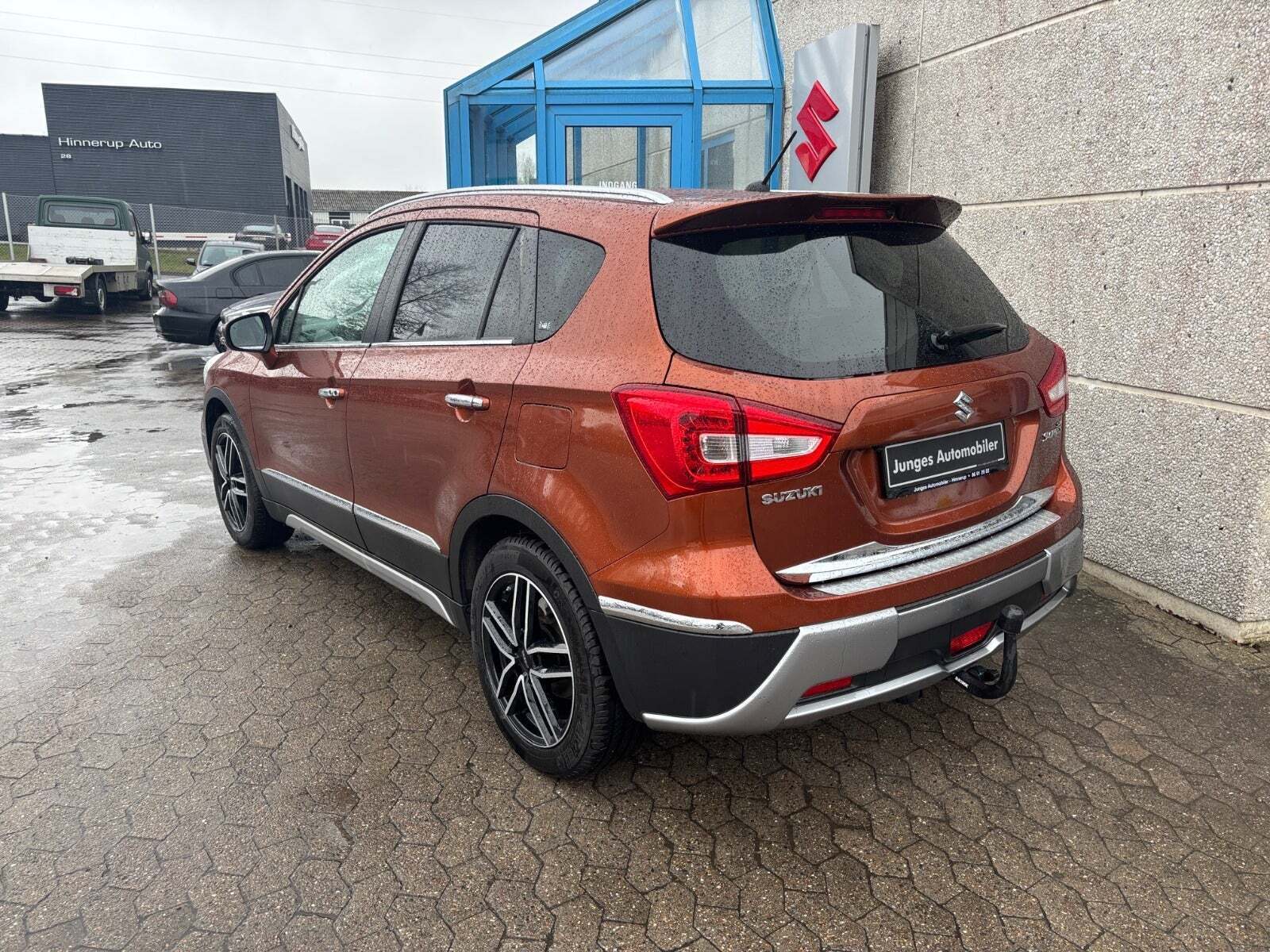 Bronze Suzuki S-Cross fra 2017