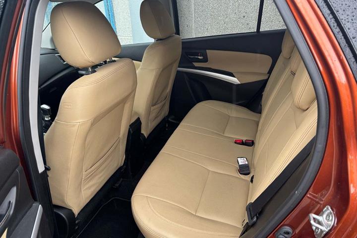 Bronze Suzuki S-Cross fra 2017