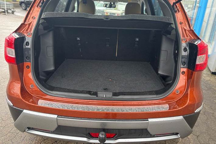 Bronze Suzuki S-Cross fra 2017