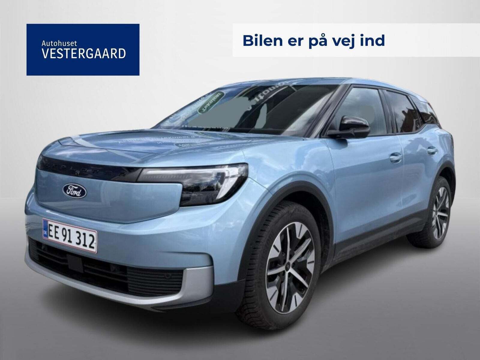 Ford Explorer 77 Select Extended Range