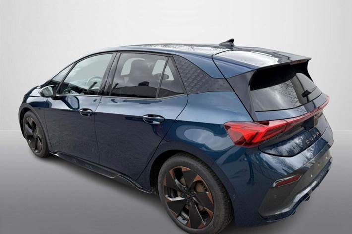 Blå Cupra Born fra 2022