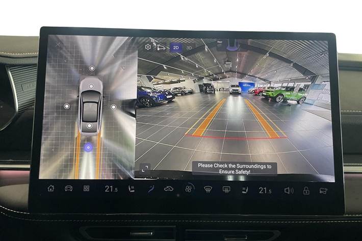 Hvid Mazda 6e fra 2026