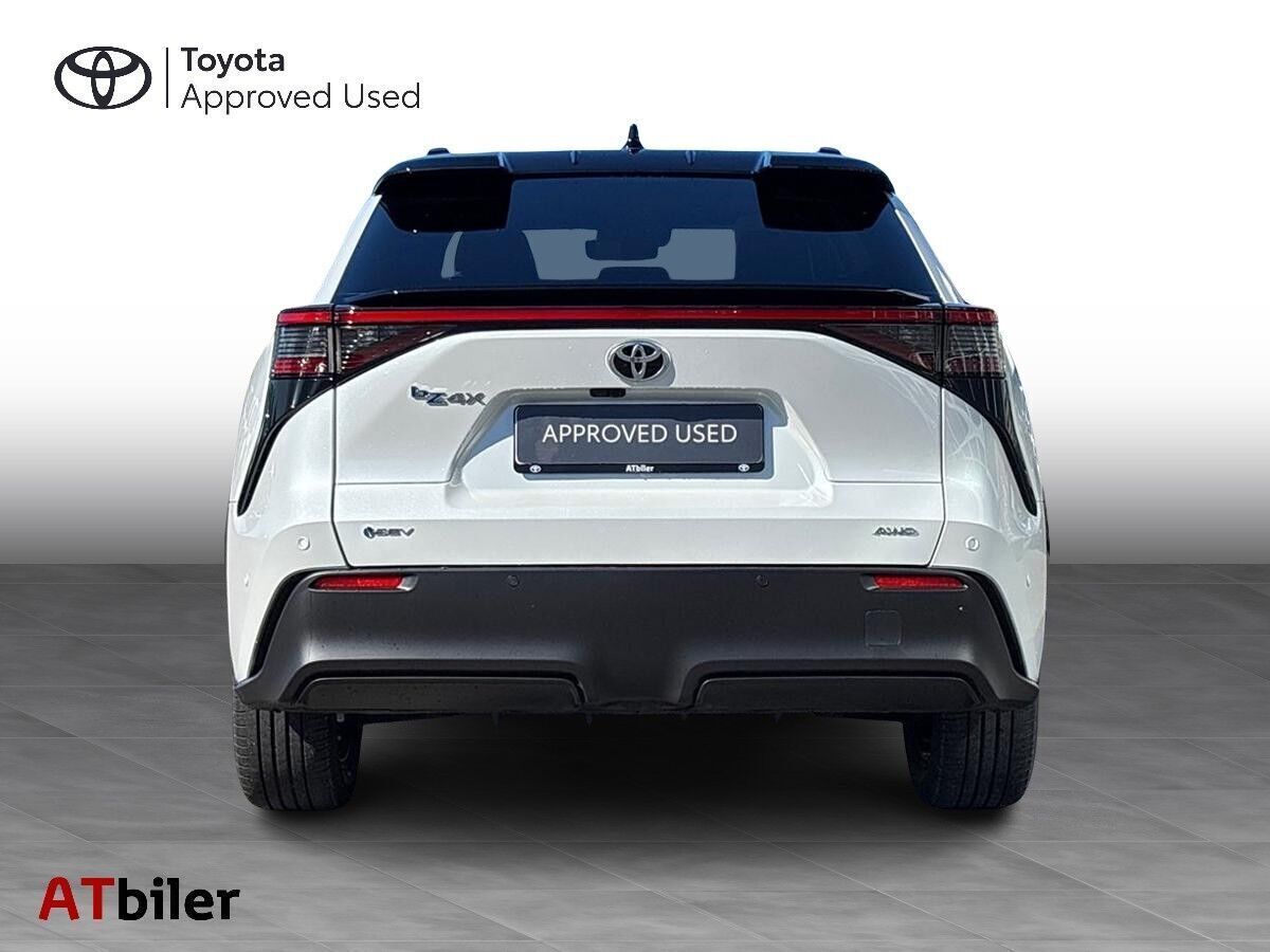 Toyota BZ4X EL Executive Panorama Bitone AWD 343HK 5d Aut.