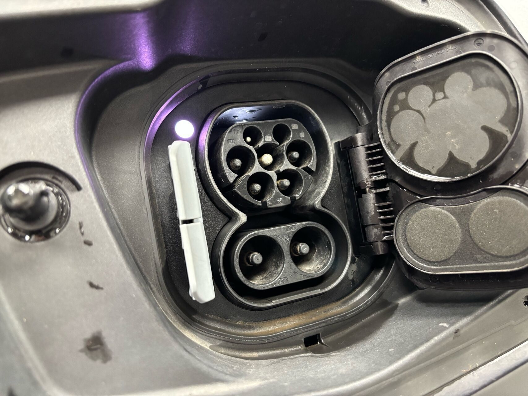 Grå BMW i7 fra 2022