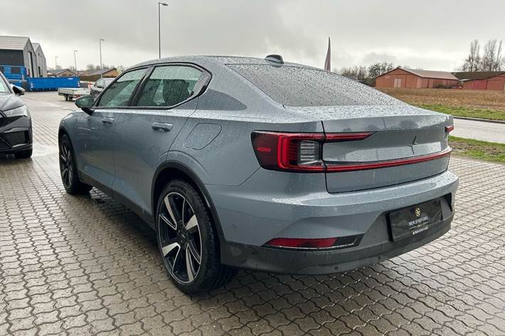 Grå Polestar 2 fra 2023