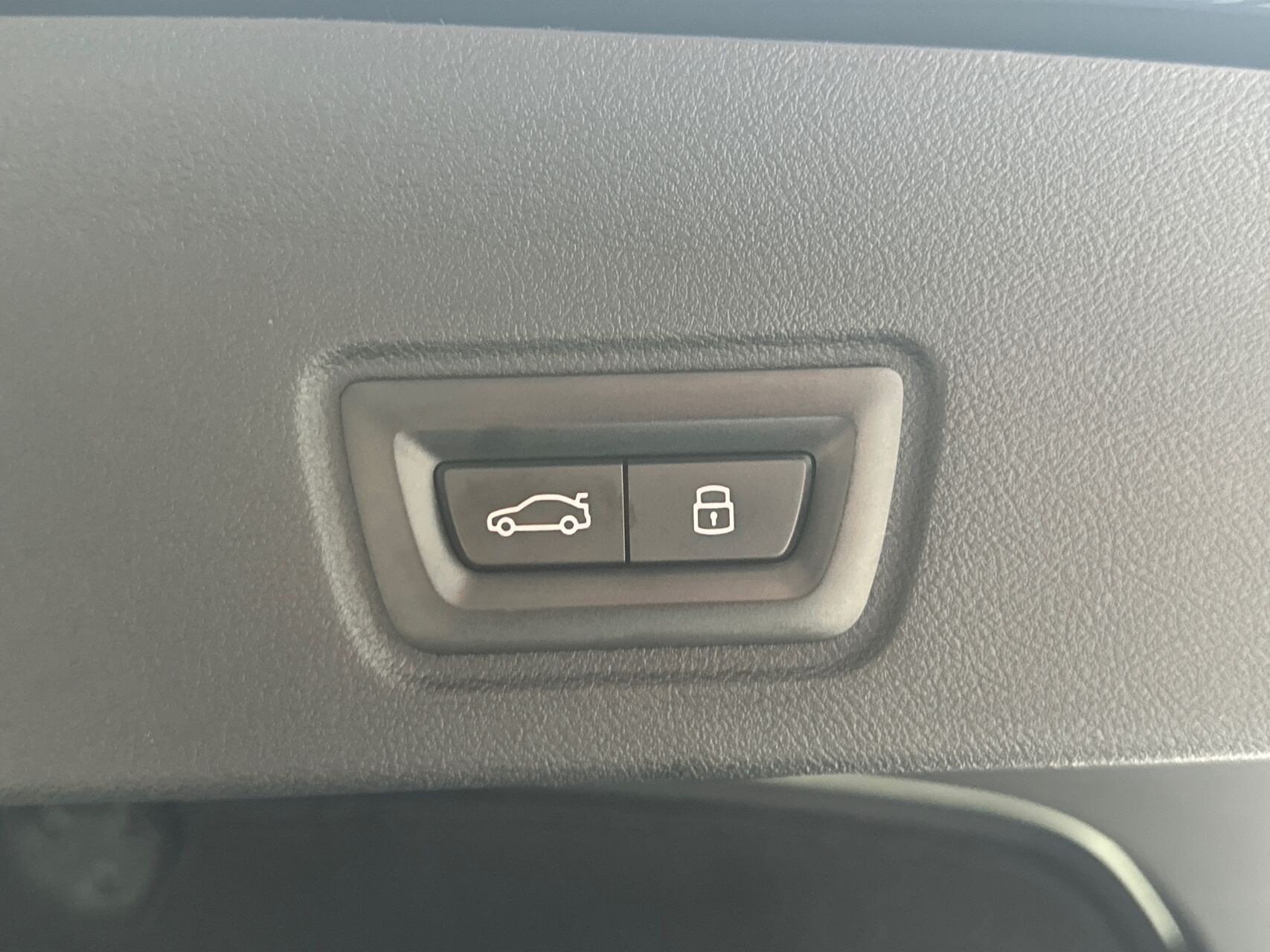 Sort BMW i4 fra 2023