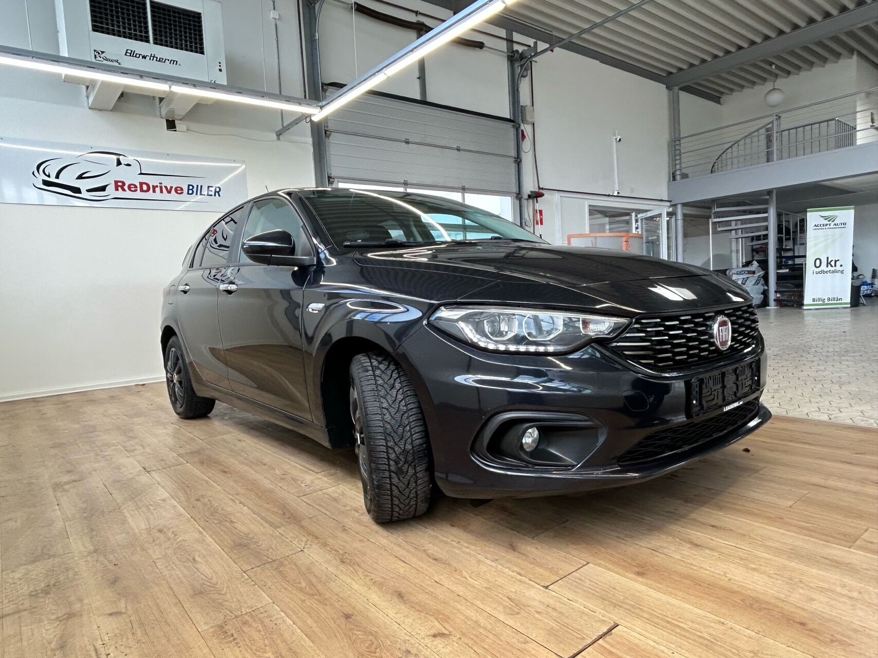 Sort Fiat Tipo fra 2017