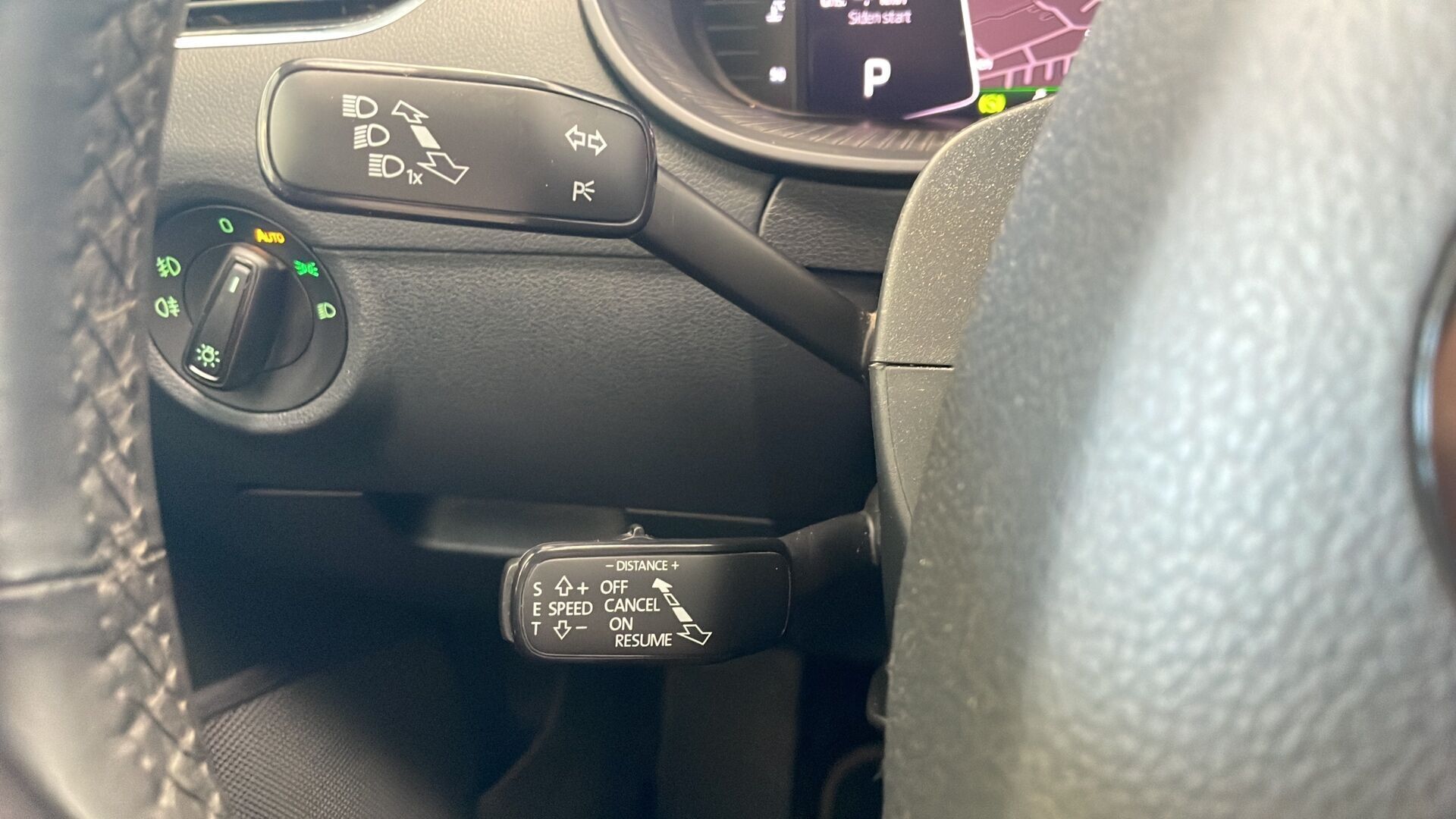 Brun Skoda Octavia fra 2019