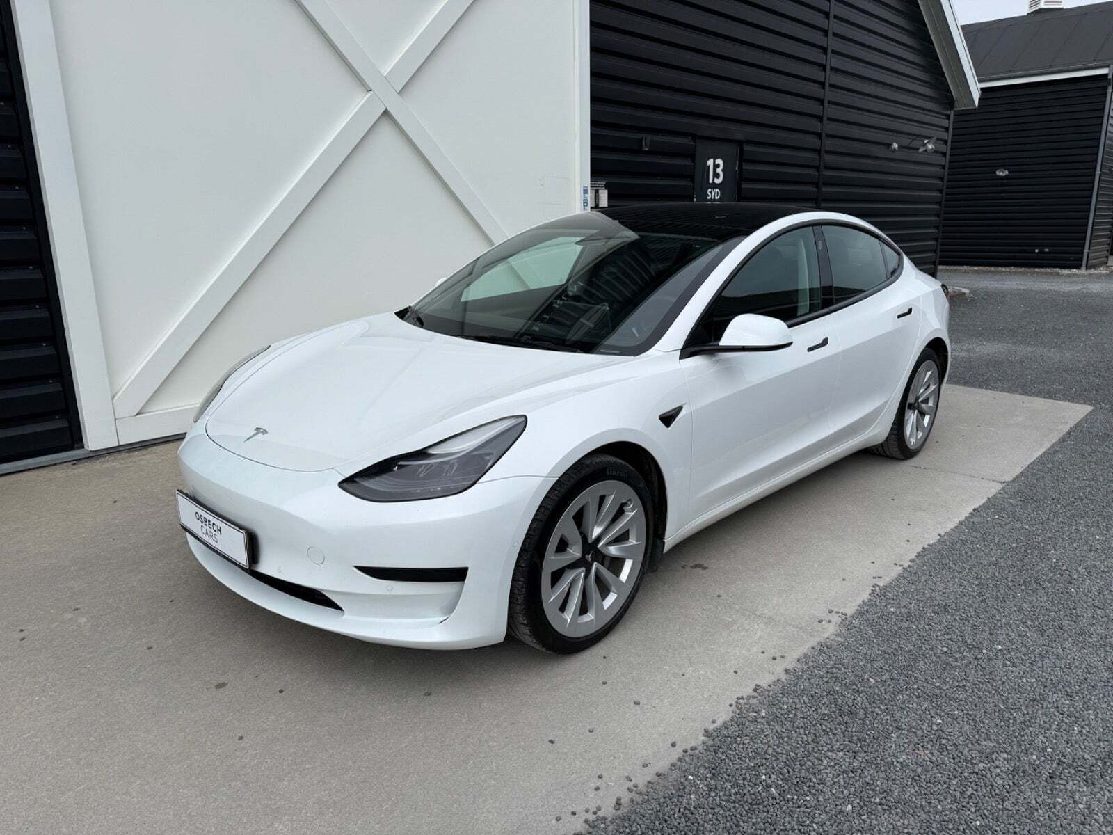 Tesla Model 3 Standard Range+ RWD