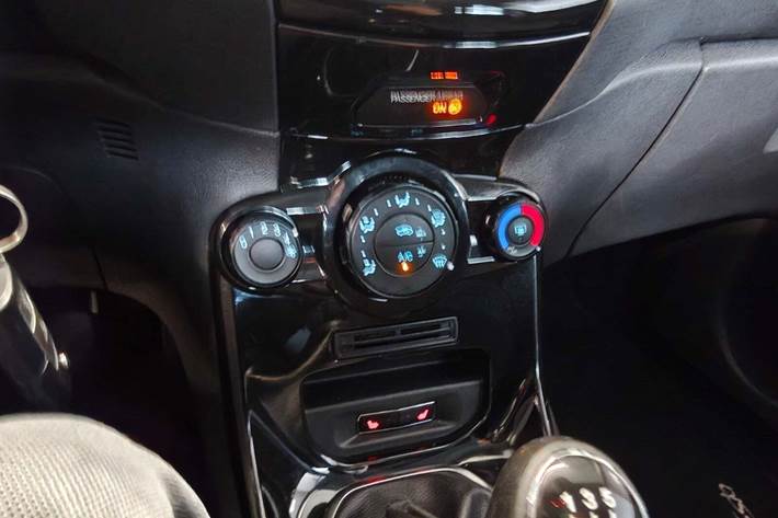 undefined Ford Fiesta fra 2013