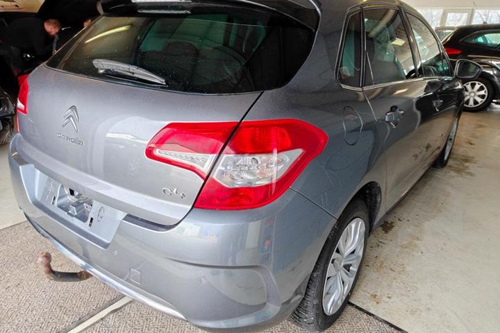 Gul Citroën C4 fra 2011