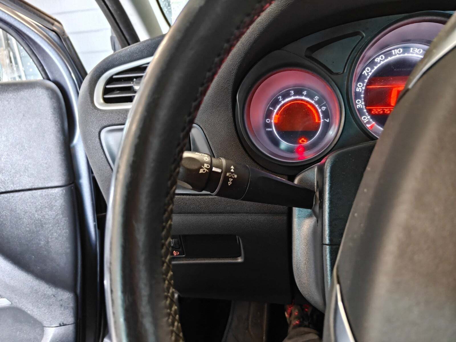 Gul Citroën C4 fra 2011