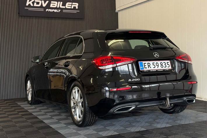 Sort Mercedes A200 fra 2018
