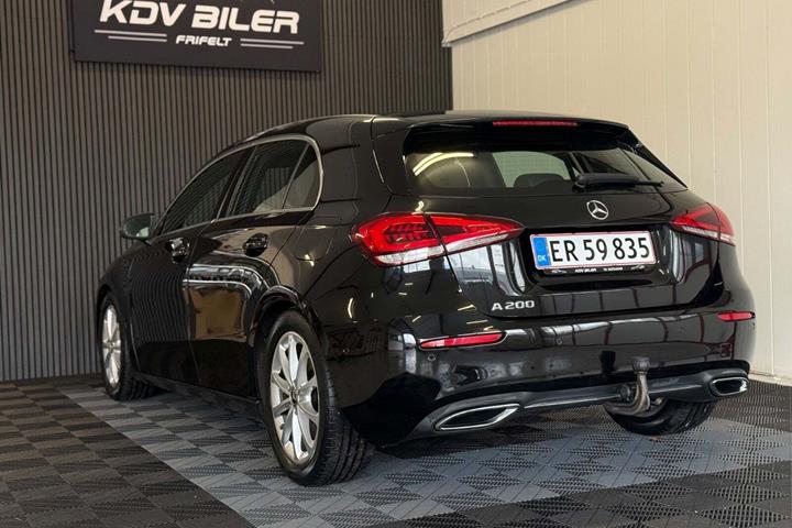 Sort Mercedes A200 fra 2018