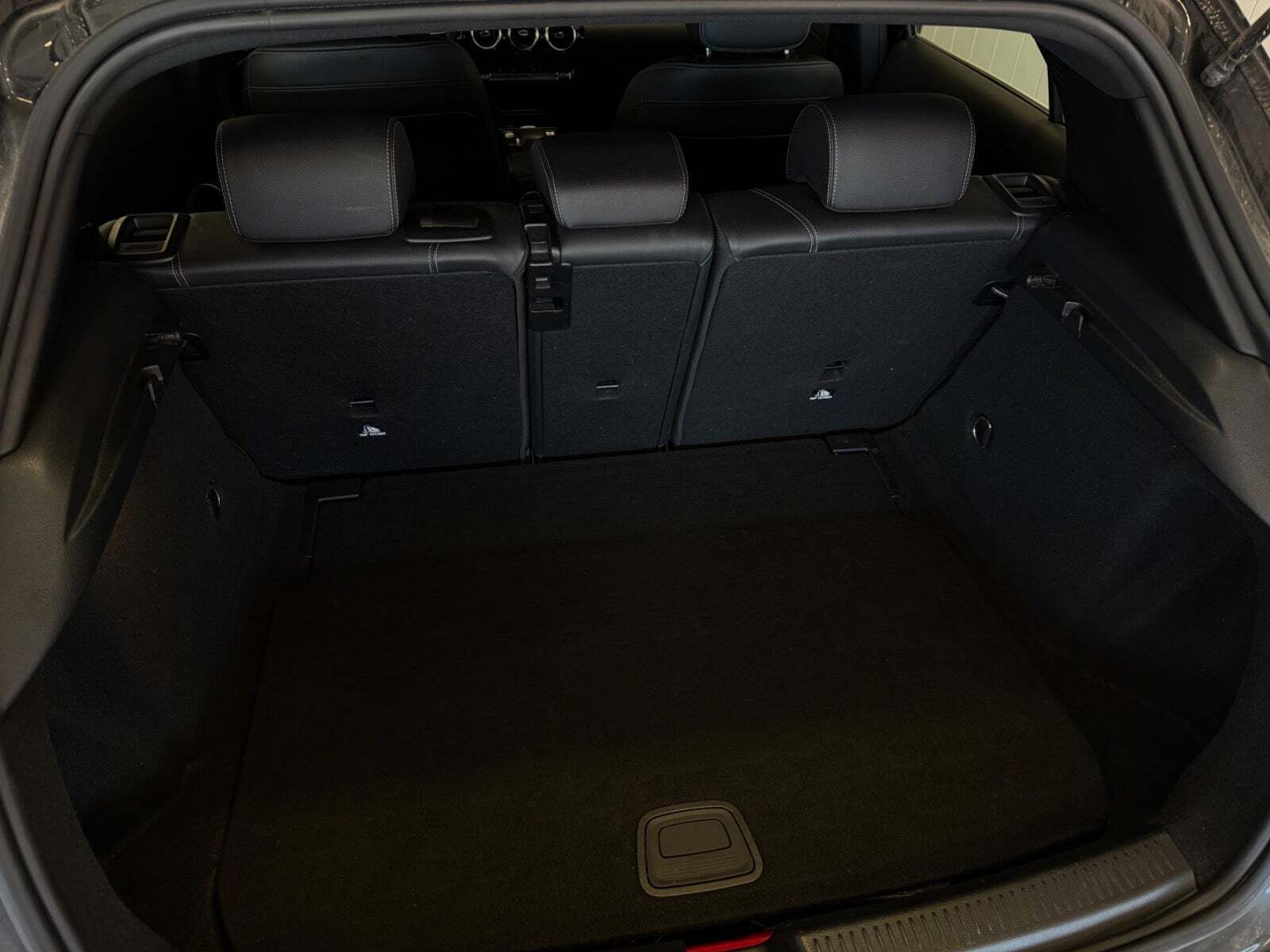 Sort Mercedes A200 fra 2018