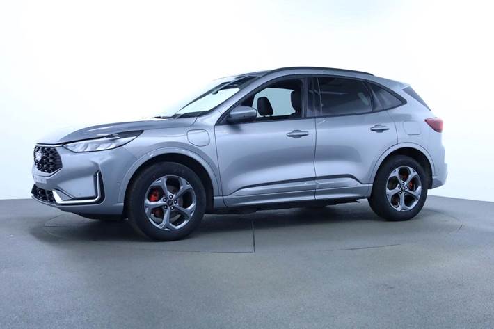 Sølv Ford Kuga fra 2024