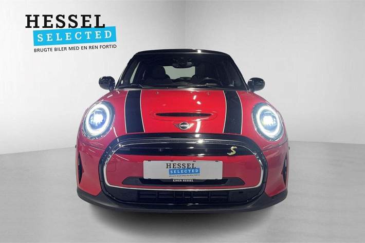 Rød Mini Cooper SE fra 2023