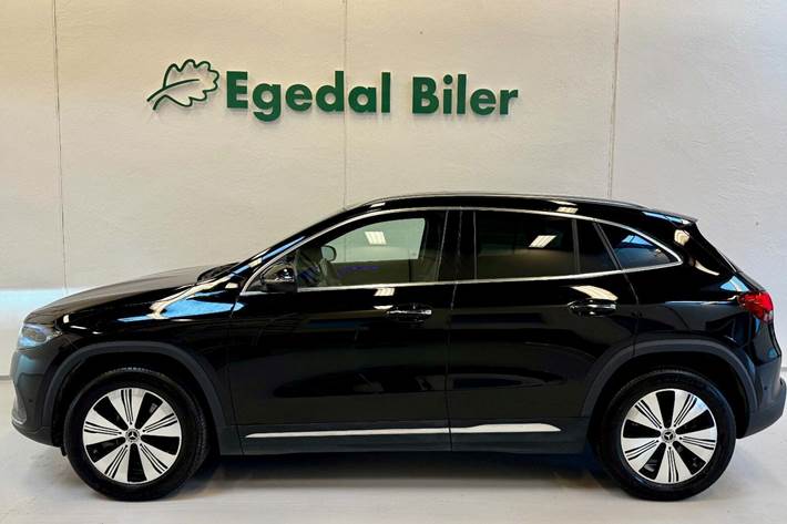 Sort Mercedes EQA250 fra 2022