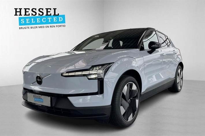 Blå Volvo EX30 fra 2024 set udefra