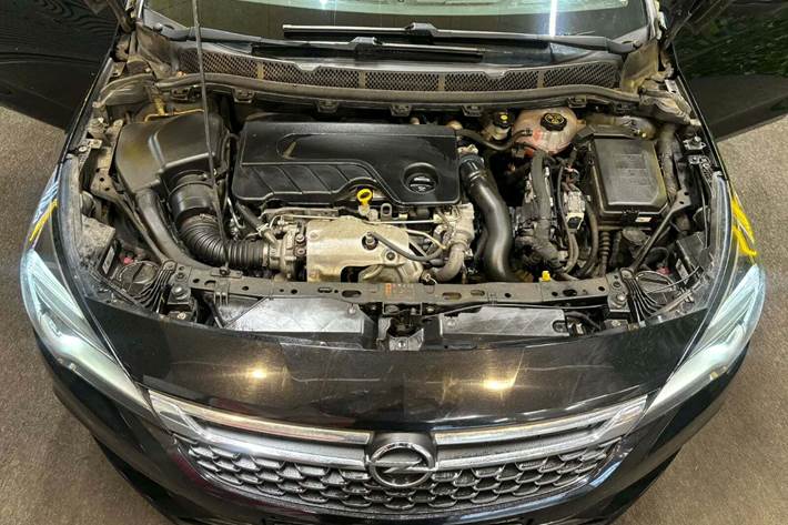 undefined Opel Astra fra 2017