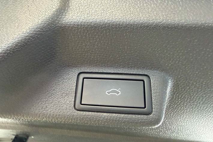 Gul VW ID.Buzz fra 2024