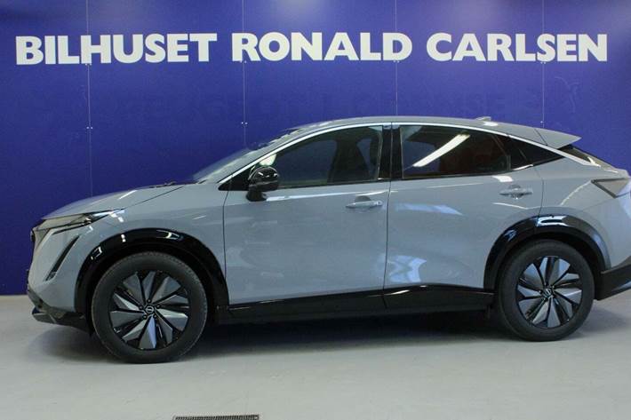 Grå Nissan Ariya fra 2024