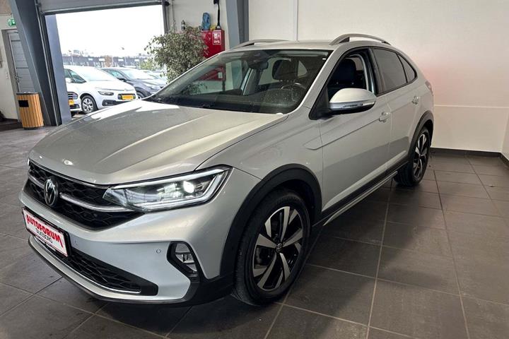 Grå VW Taigo fra 2023