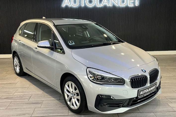 Sølv BMW 225xe fra 2019