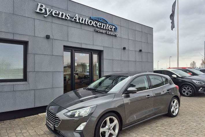 Grå Ford Focus fra 2020