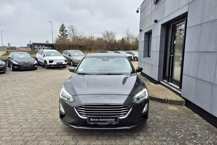 Grå Ford Focus fra 2020