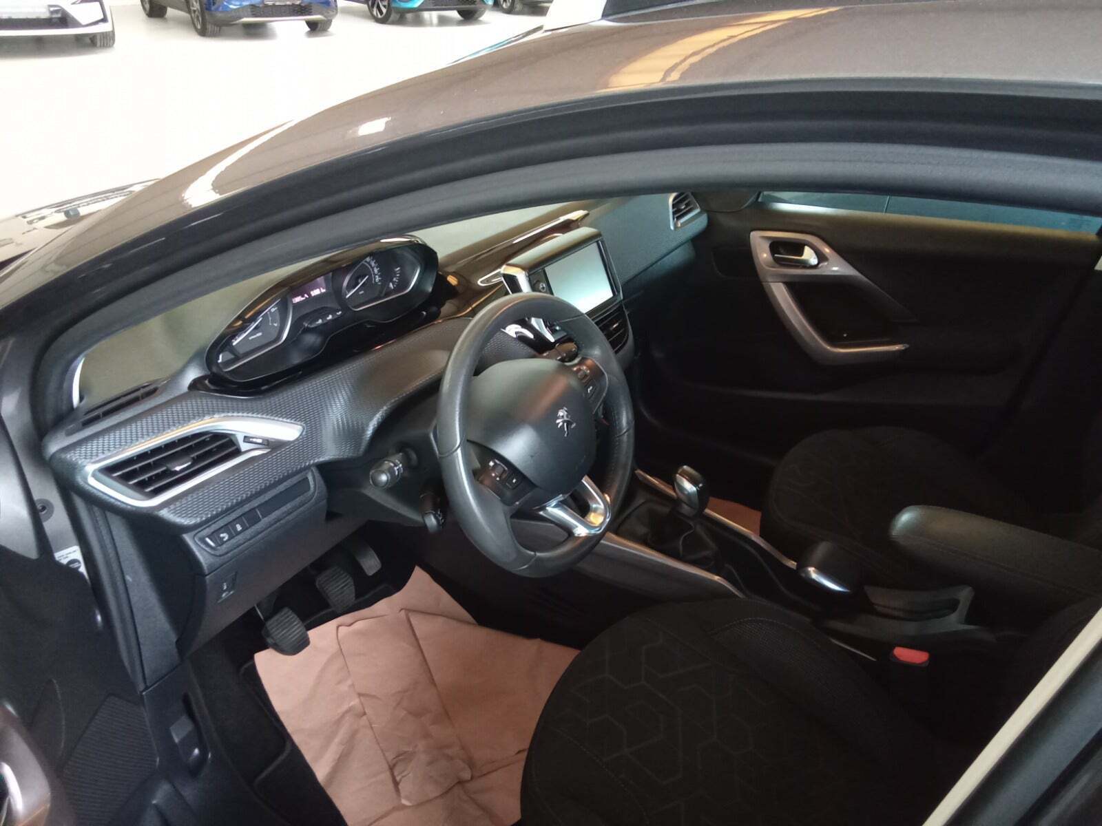 undefined Peugeot 2008 fra 2016