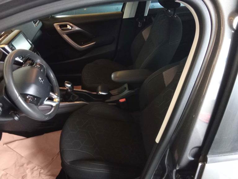 Peugeot 2008 1,2 VTi 82 Allure