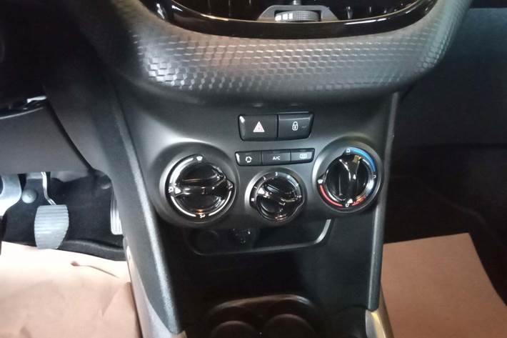 undefined Peugeot 2008 fra 2016