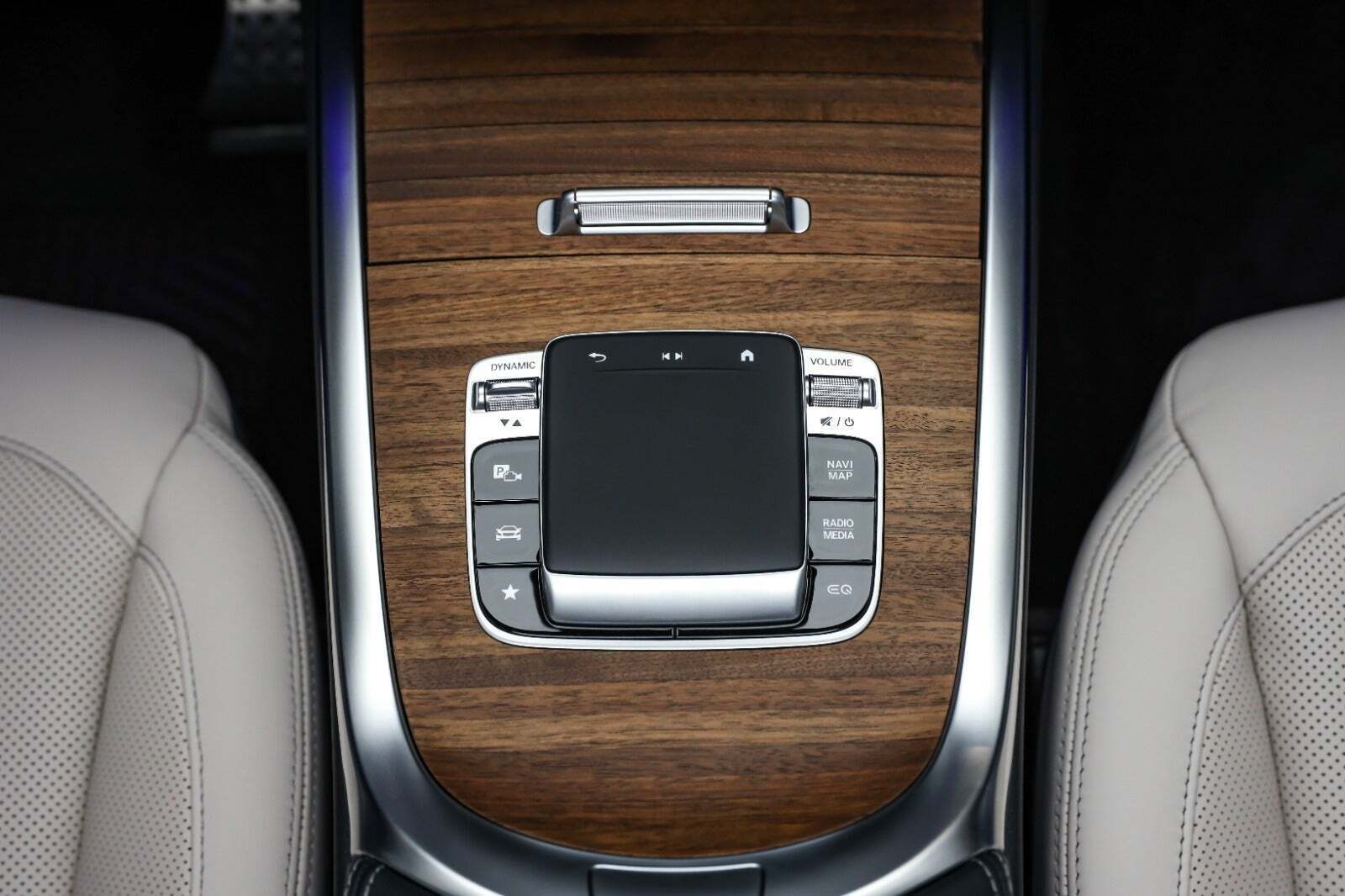 Grøn Mercedes G580 fra 2025