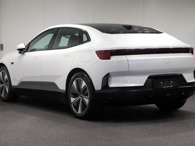 Polestar 4 Long Range AWD