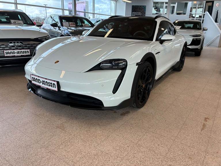 Porsche Taycan 4S Performance+ Cross Turismo
