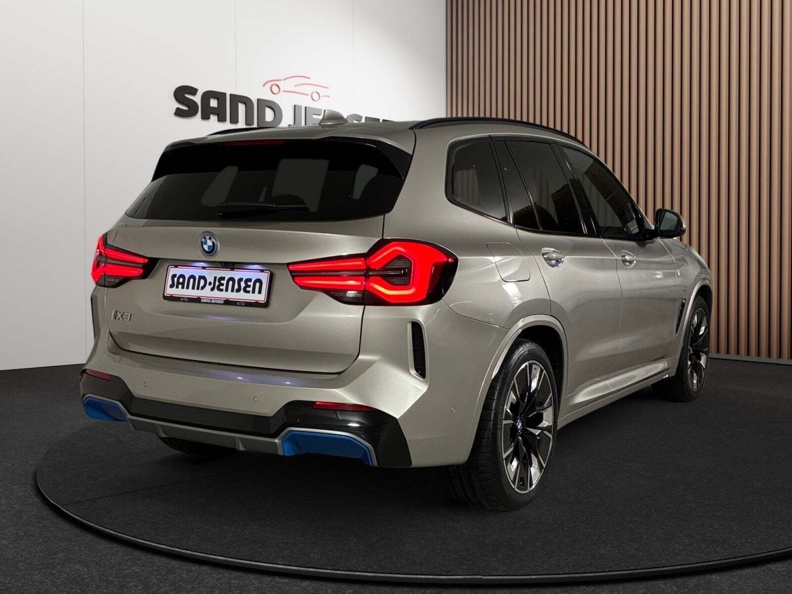 BMW iX3 Charged Plus M-Sport