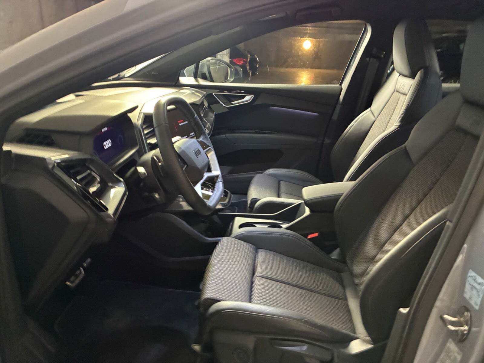 Audi Q4 e-tron 45 Ultra S-line Van