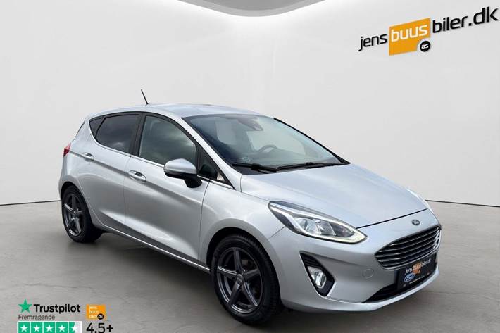 Sølv Ford Fiesta fra 2018
