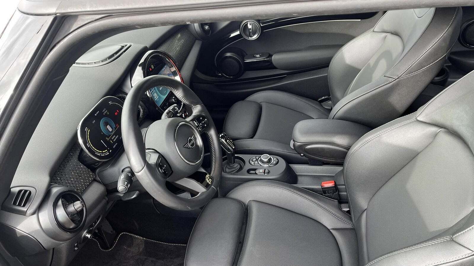 Mini Cooper SE Classic Trim