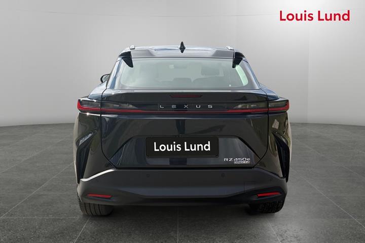 Sort Lexus RZ fra 2024