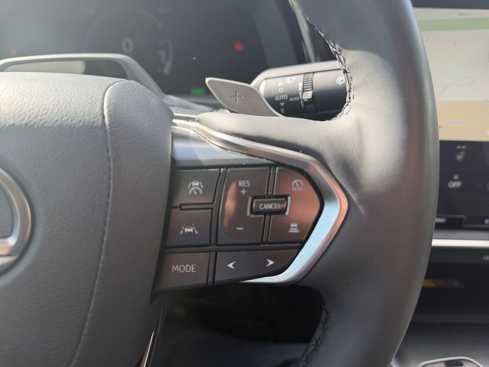 Sort Lexus RZ fra 2024