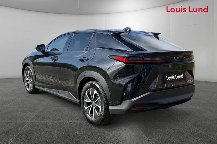 Sort Lexus RZ fra 2024