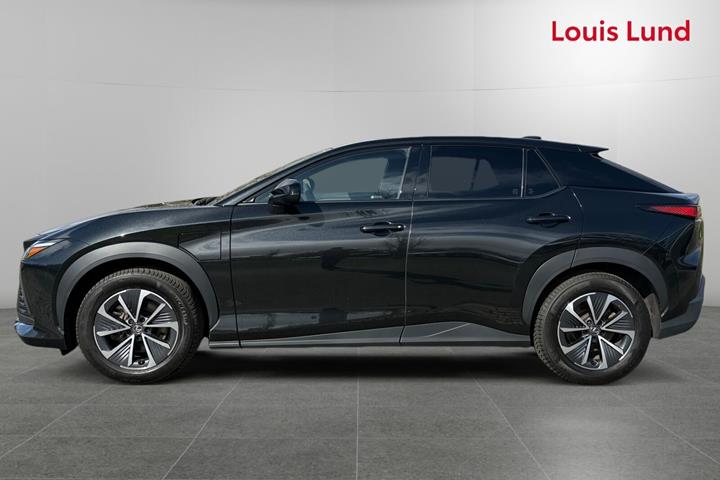 Sort Lexus RZ fra 2024