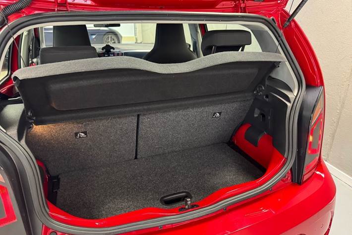 Rød VW e-up fra 2021