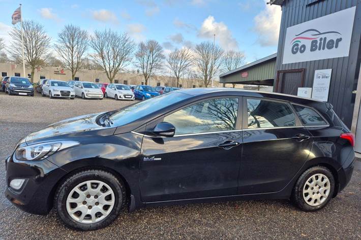 Grøn Hyundai i30 fra 2015